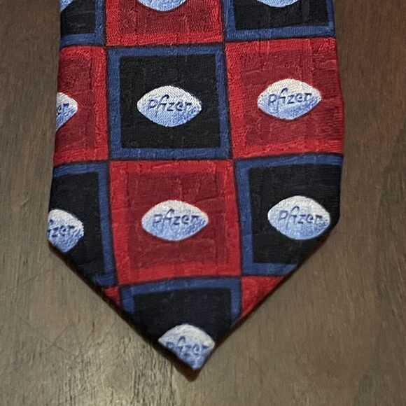 Ancient Ties Inc. Hand Made 100% Silk Men’s Neck Tie Pfizer Pill Print - Picture 6 of 9